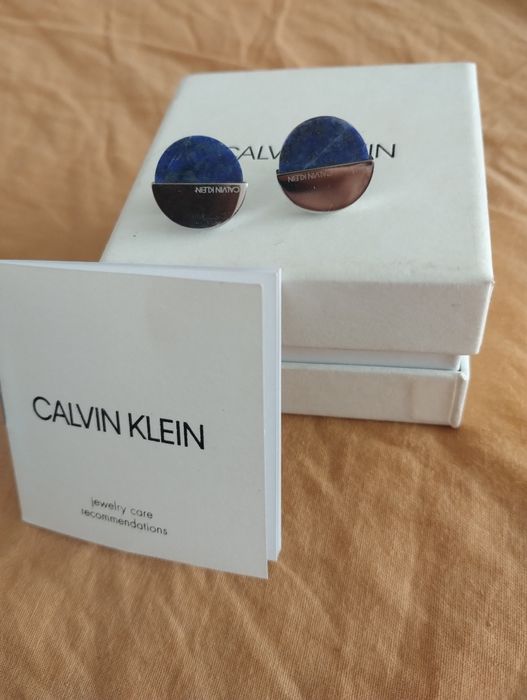 Оригинални обеци на Calvin Klein