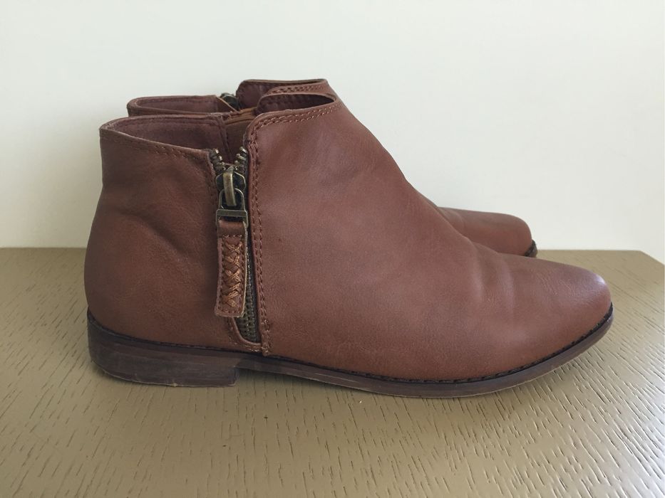 Ниски боти Stradivarius