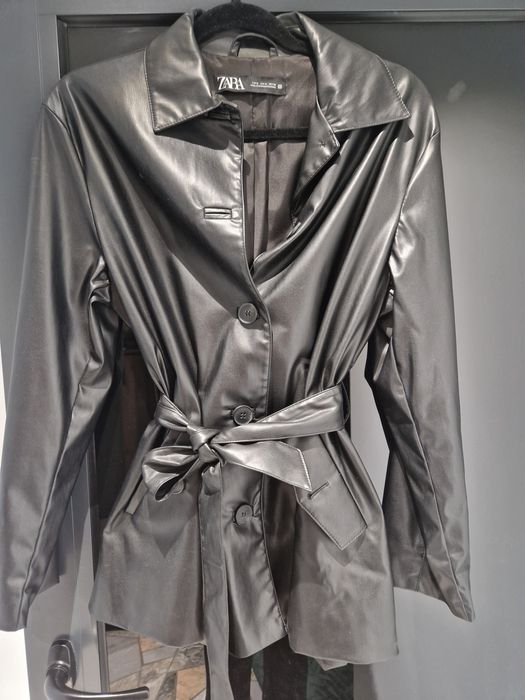 Кожен тренч Zara