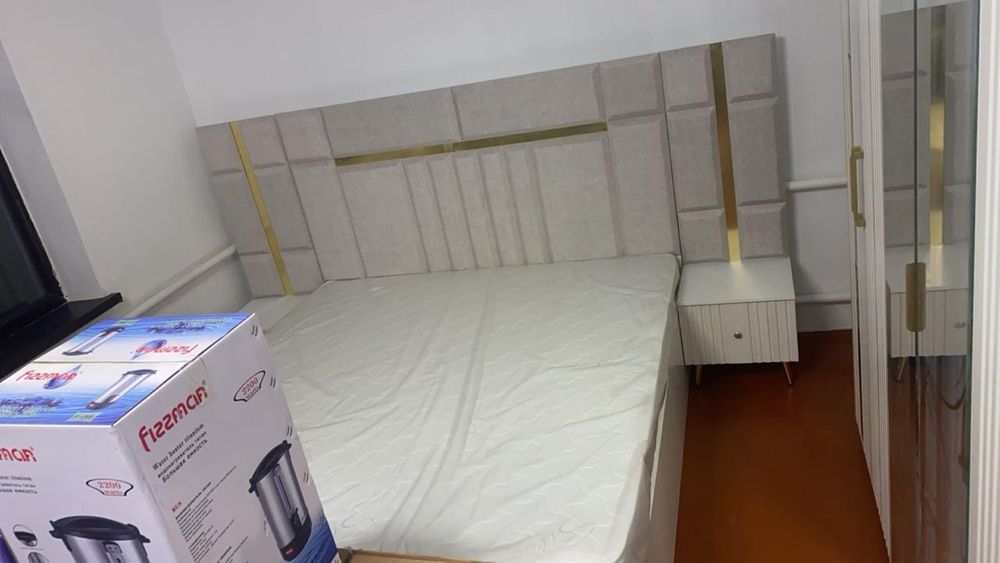 Продам Спальный гарнитур