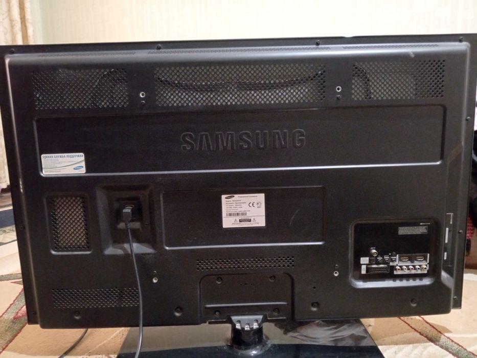 Телевизор. Самсунг.
