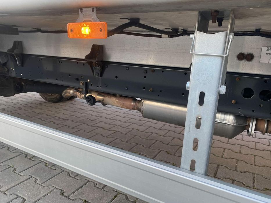 Iveco daly lift 750 kg 35c15/50c15/35c18 Mercedes sprinter 518/519/319