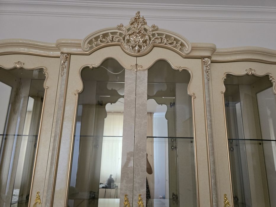 Продаётся комод и сервант