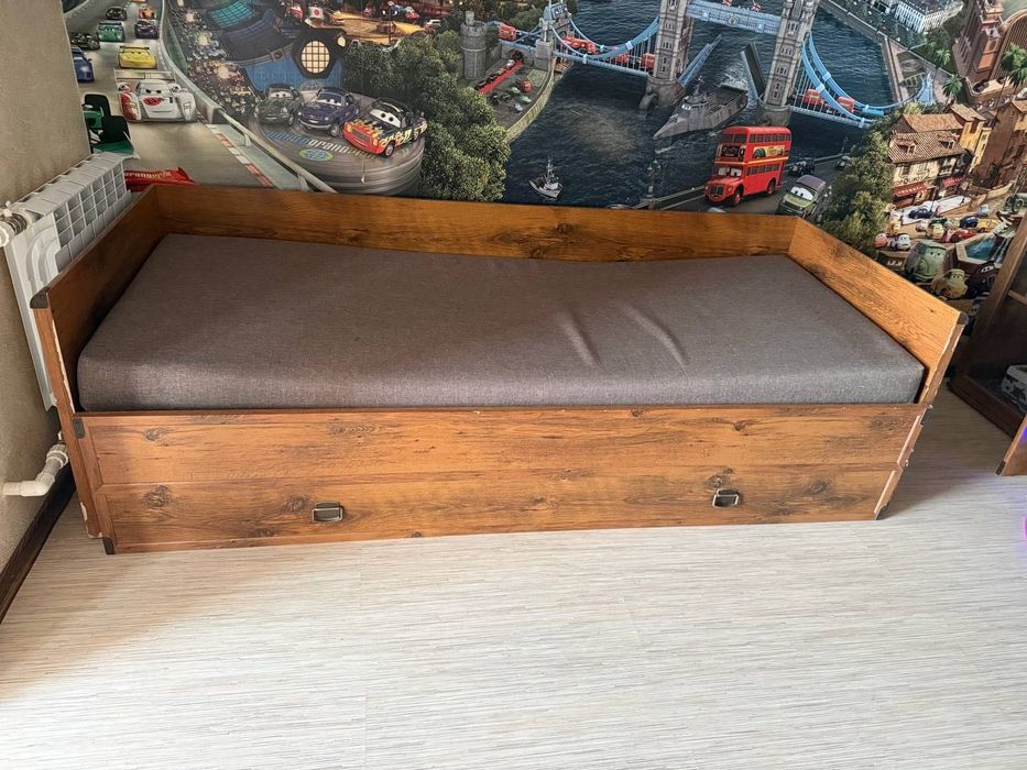 Раскладной диван даром