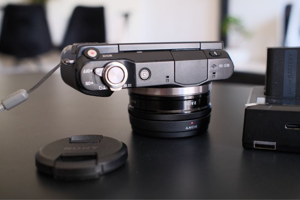 Vând Sony NEX-3N body