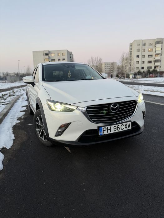 Vând Mazda CX-3