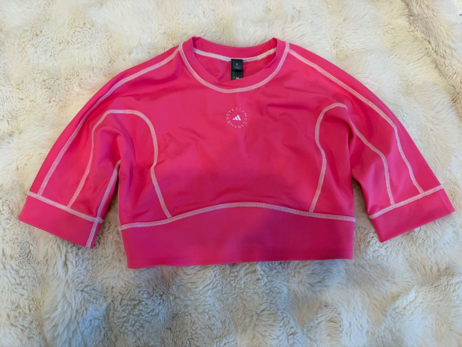 Оригинално късо спортно горнище Adidas by Stella McCartney.