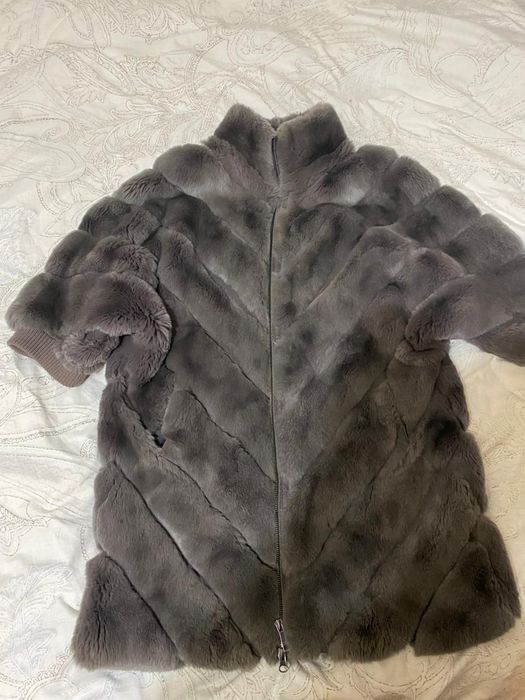 Продам шубу из меха выдры