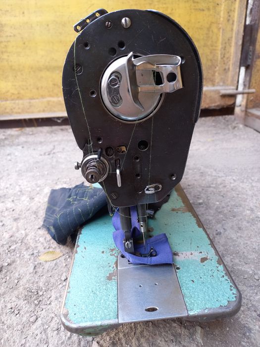 Электро швейная машинка