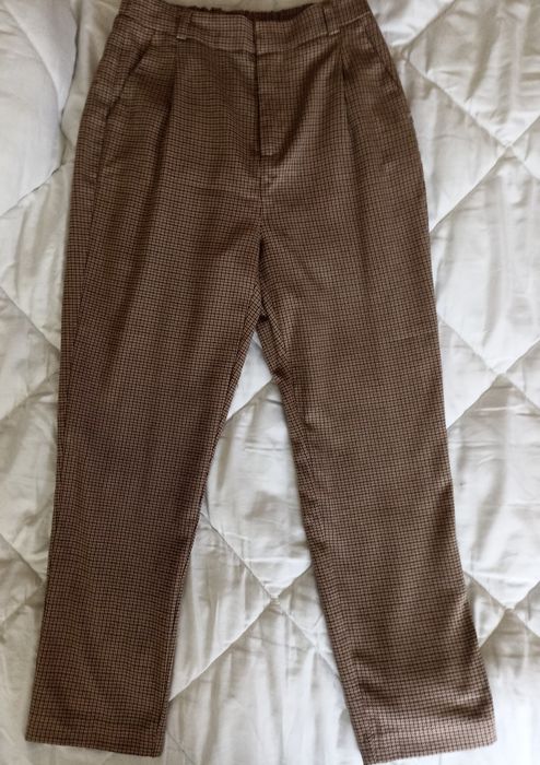 Pantaloni dama in stare foarte buna