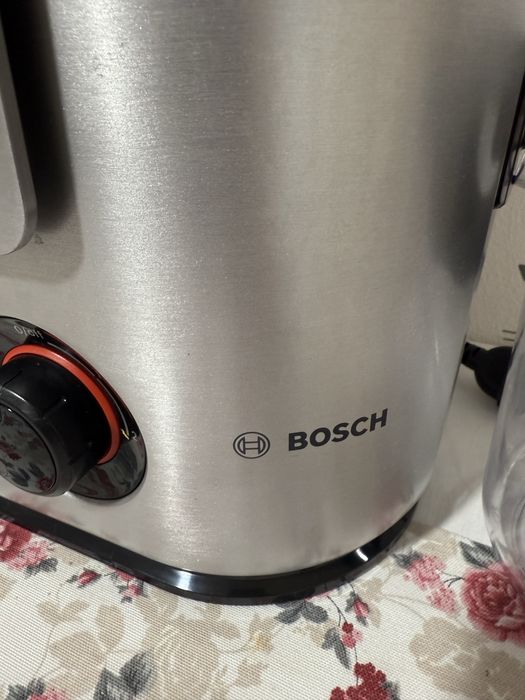 Storcator de fructe si legume Bosch MES4000, 1000 W,