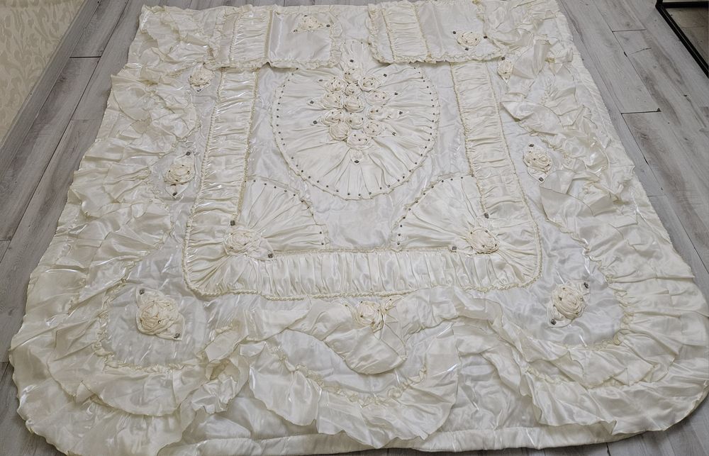 Покрывало на кровать