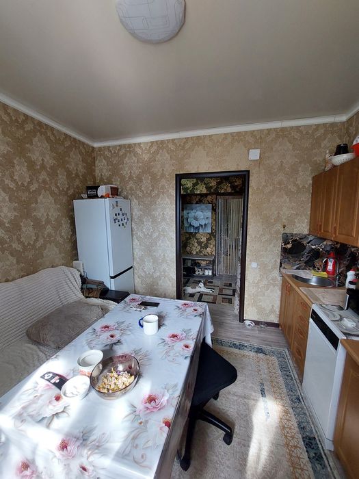Продам двухкомнатную квартиру. Рабочий посёлок.