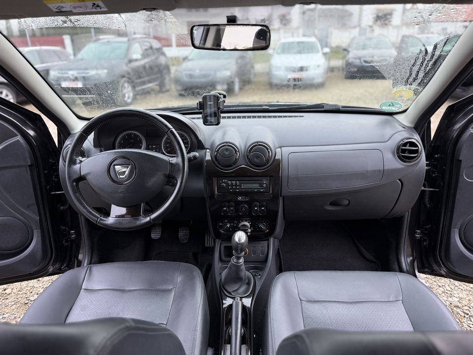 Dacia Duster 1.5 dci 110 CP Euro 5 11/2011 SE POATE IN RATE
