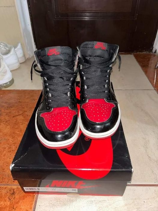 Air Jordan 1 High OG Patent Bred Jordan 1 High Patent bred marimea