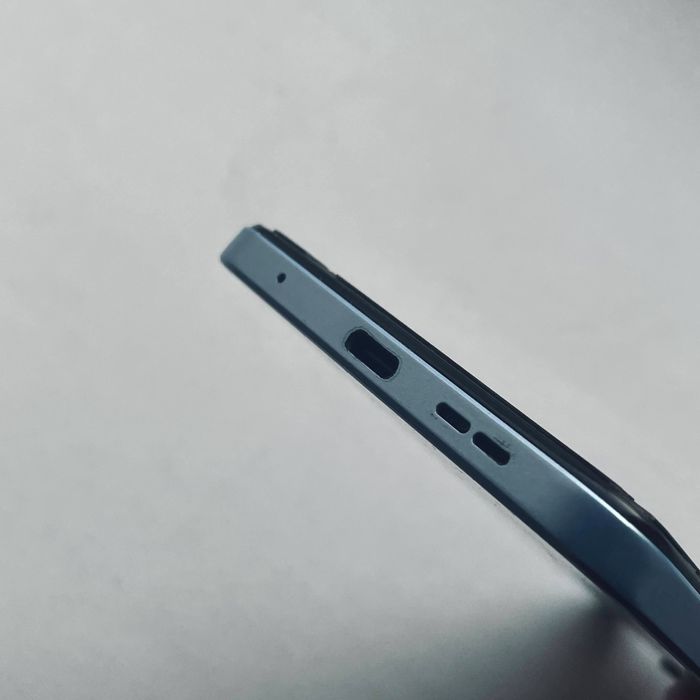 Срочно! Продам Xiaomi Redmi Note 12 8/256