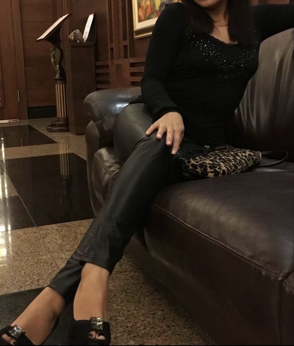 Оригинална блуза с камъни Max Mara, M с кутия