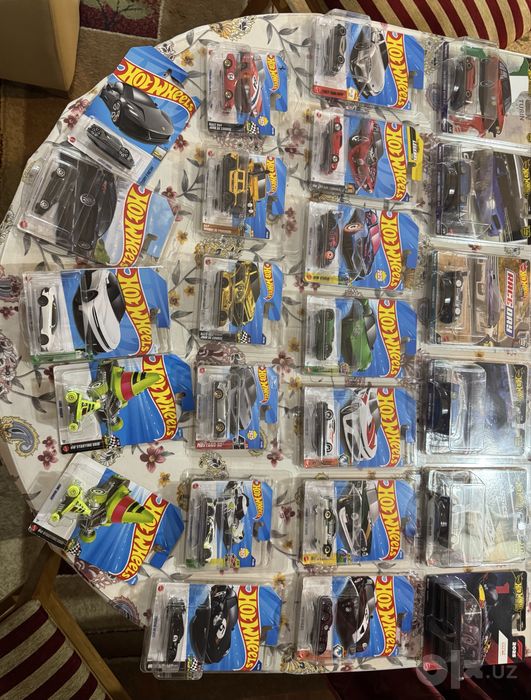 Hot Wheels Main Premium Pixar Cars