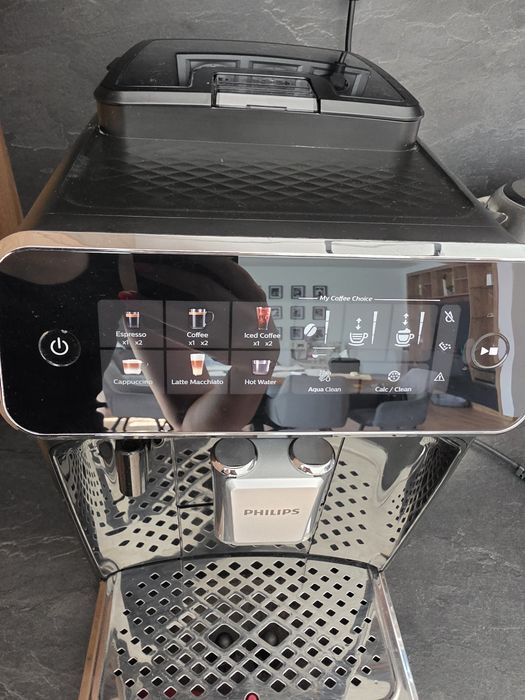 Кафе автомат Philips LatteGo