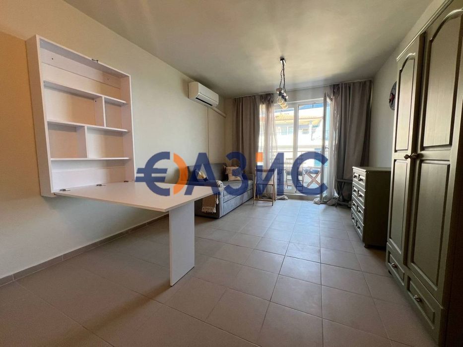 Продава се Двустаен апартамент в Созопол - 70 кв.м за 1275 €/кв.м - Снимка #6