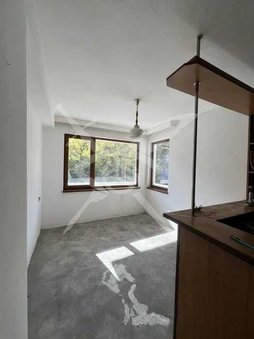 Продава се Многостаен апартамент в Асеновград - 160 кв.м за 622 €/кв.м - Снимка #1