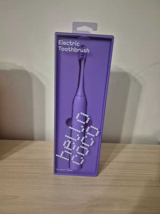 Hello coco! Електрическа четка за зъби+2 бр. накрайника-чисто нови