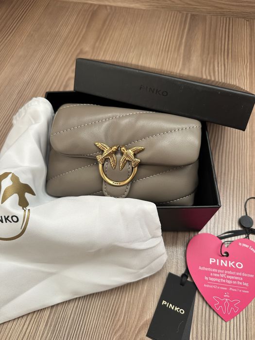 Чисто нова чанта Pinko LOVE MICRO PUFF в сив цвят