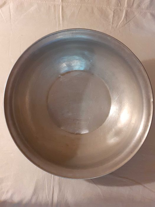 Таз алюминиевый, большой (СССР) - продам.