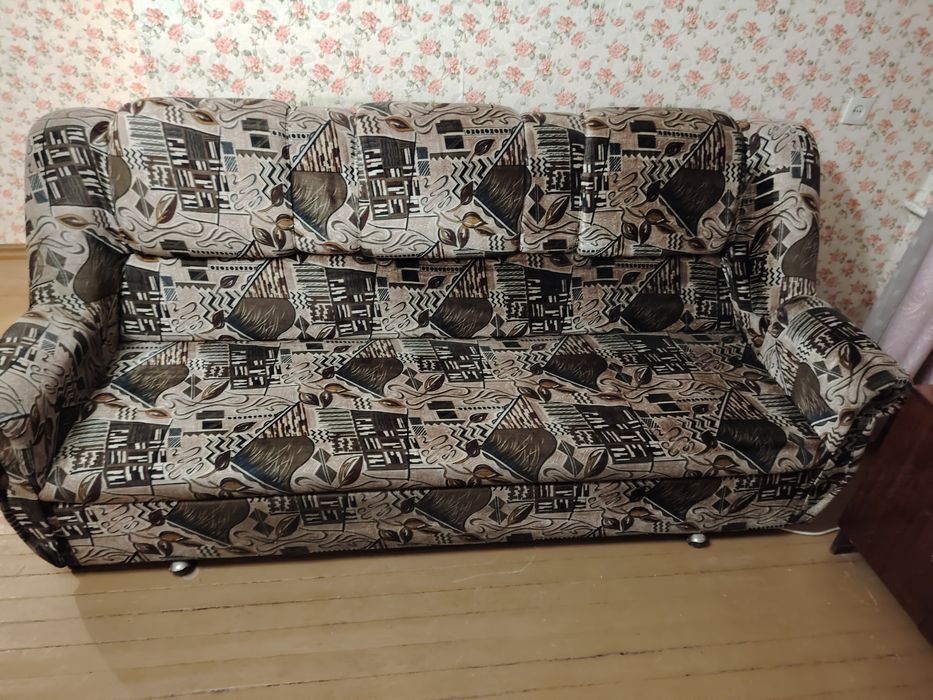 Диван выдвижной б/у
