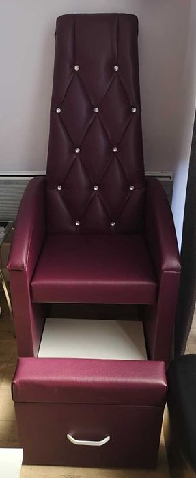 Луксозен педикюрен стол