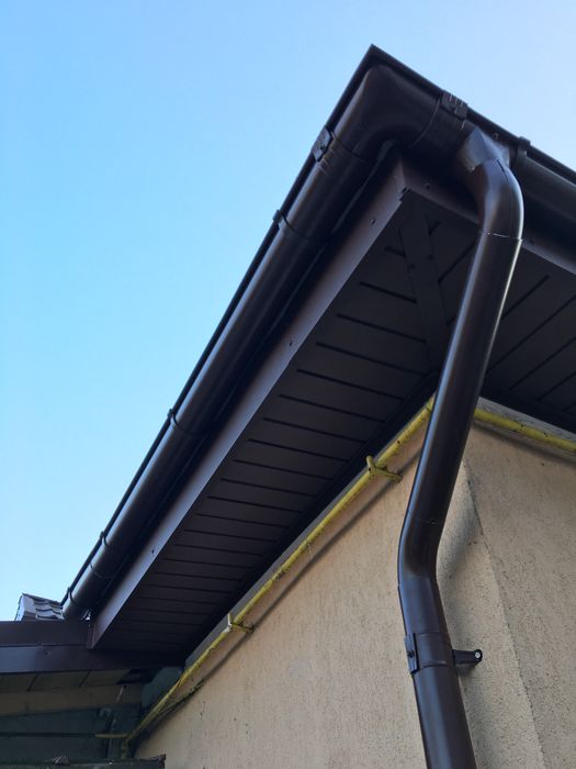 P. F. A.  Acoperis complect