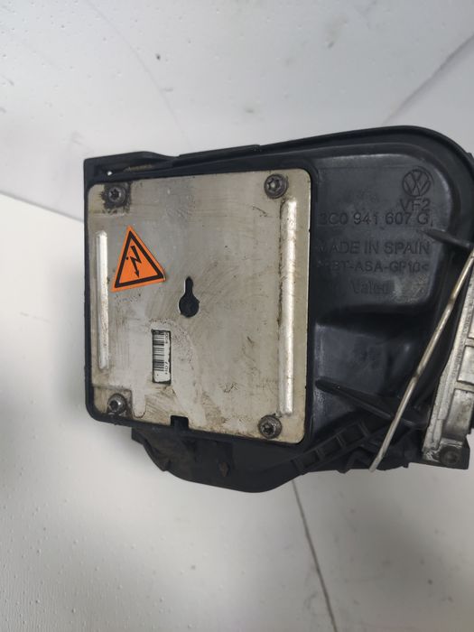3C0941751K Far xenon stanga adaptiv Volkswagen Passat B6 3C0 2010