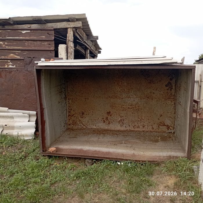 Продам ёмкость под зерно.