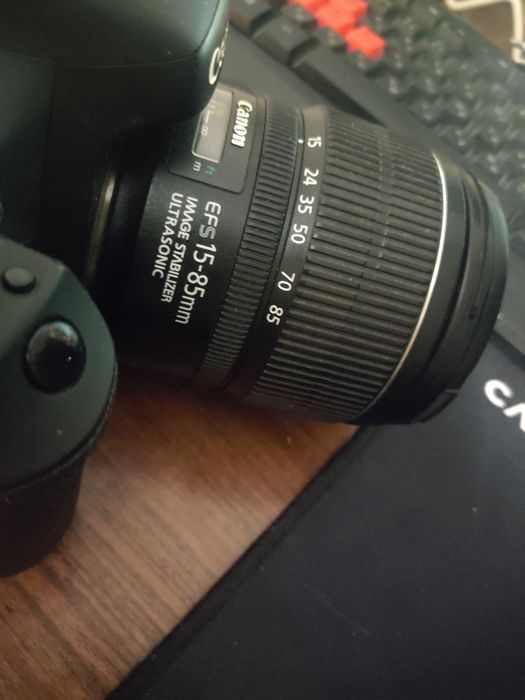 Фотоаппатат Canon EOS 7D