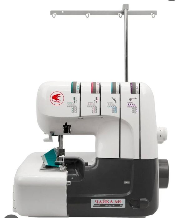 Швейный оверлок марки Чайка 649