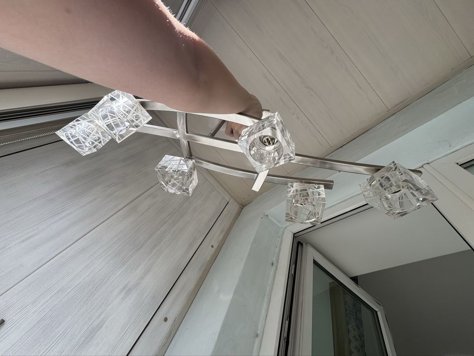 Люстра 6-рожковая