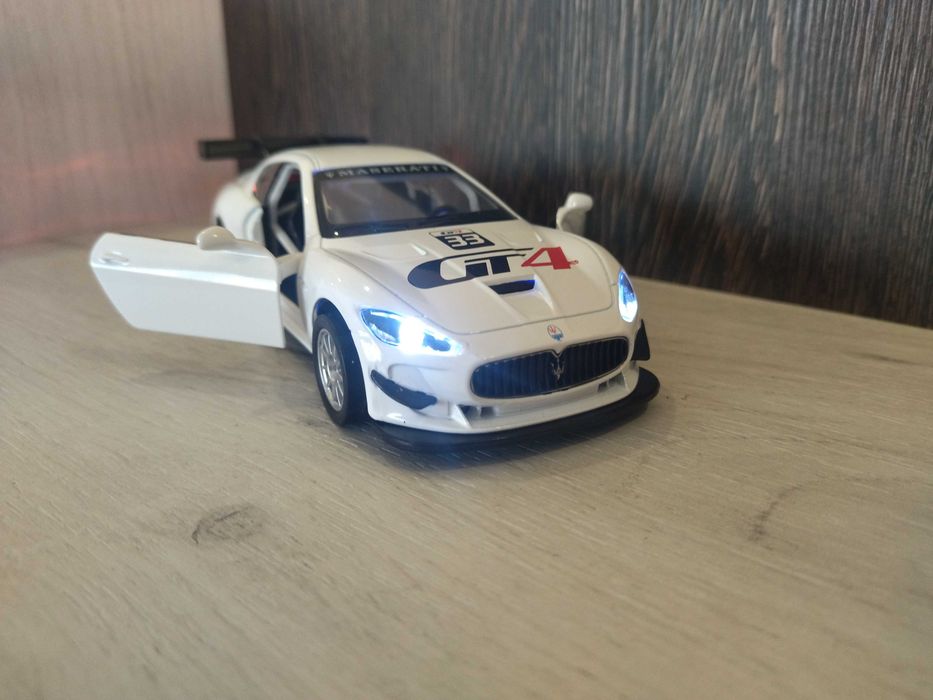 Метална количка Maserati Gran Turismo MC GT4 !!!