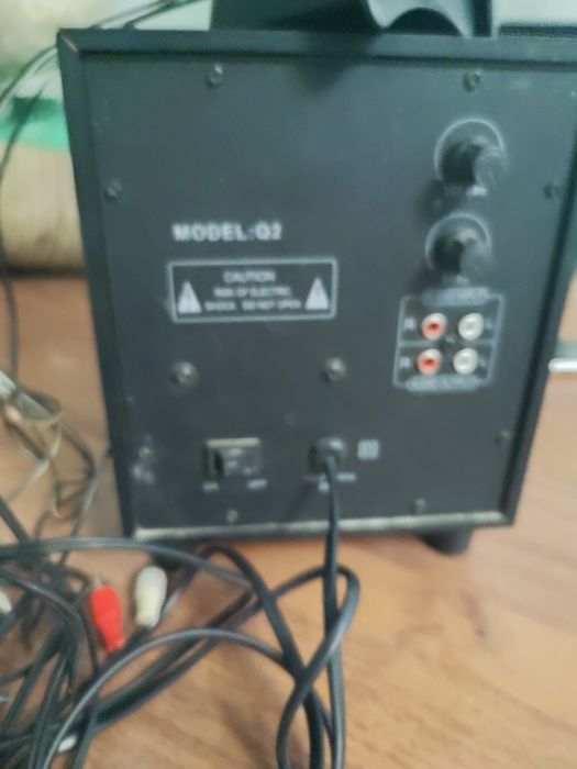 Самбуфер стерео калонки. 2.1 качественной