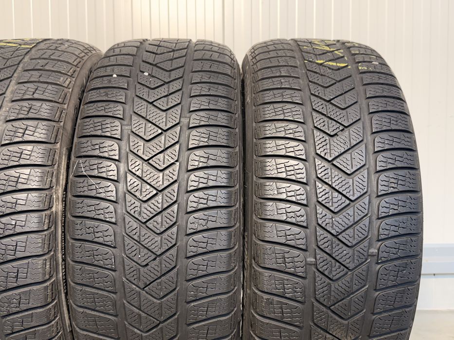 245/45/19 зимни гуми PIRELLI SOTOZERO 3
