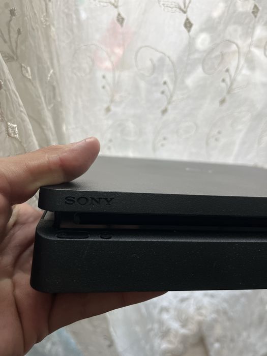 Vand ps 4 ca nou!