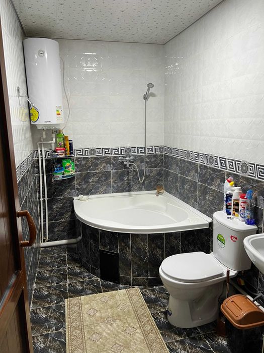 Ховли сотилади "Ёшлик" махалласида