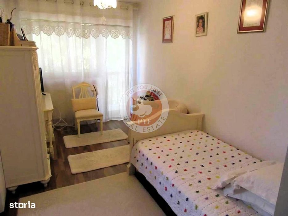 Piata Trapezului | Casa | D+P+1E+M | 5 camere | Garaj | B13000