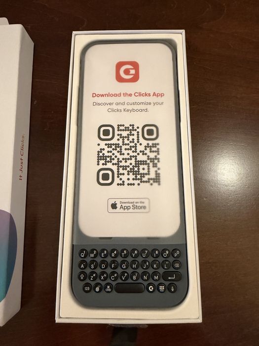 Tastatura Husa Clicks iPhone 15 Pro