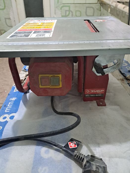 Станок плиткорез