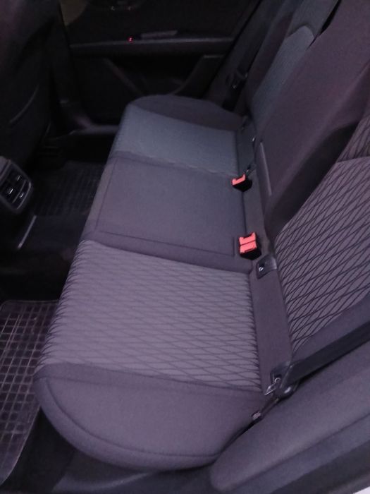 Vând Seat Leon 1,6 TDI