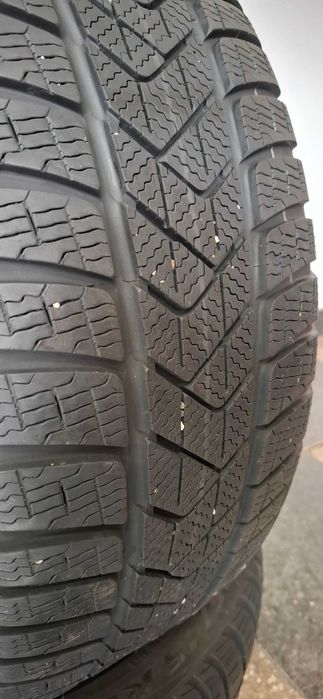 2бр. 225/45/17 Pirelli RFT 6.8mm грайфер, дот 21г. Безплатен монтаж