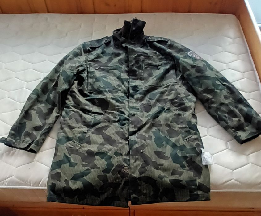 Камуфлажни шуби, ризи, панталони, шапки, тениски