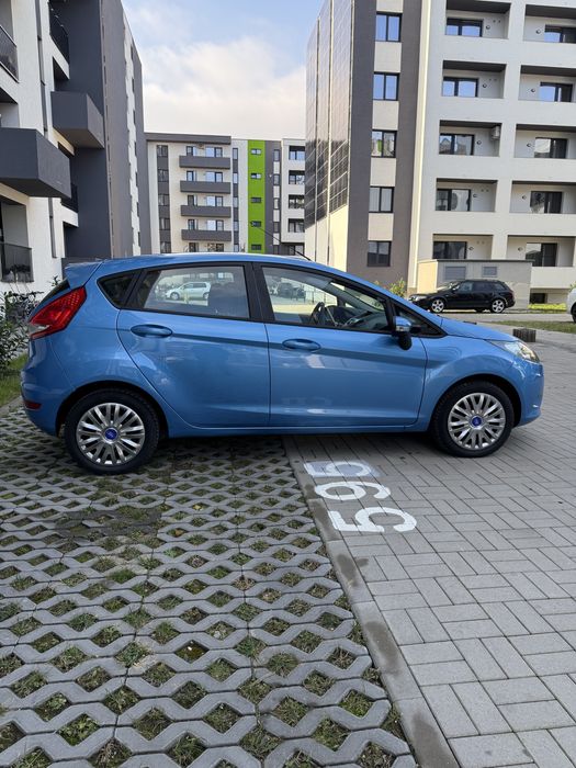 Ford Fiesta 2011 benzina