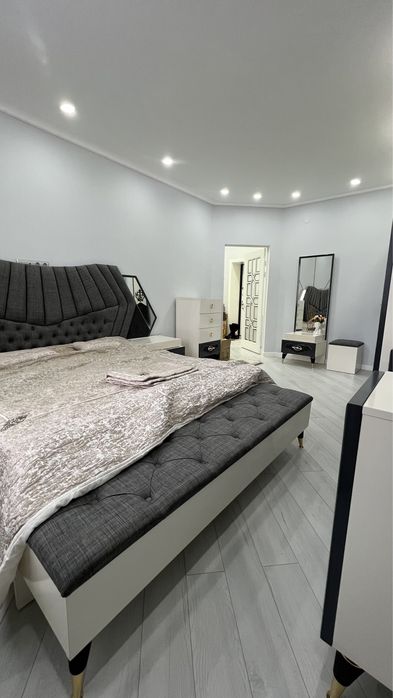 Спальный гарнитур диваны