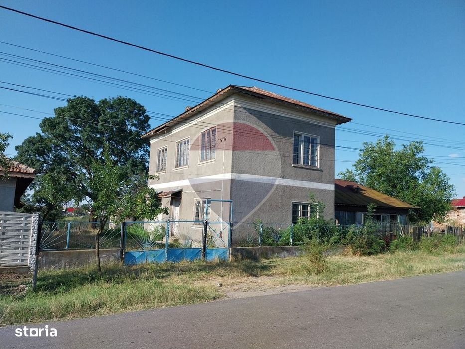 Casă / Vilă de vânzare in Bucovat, Sarbatoarea